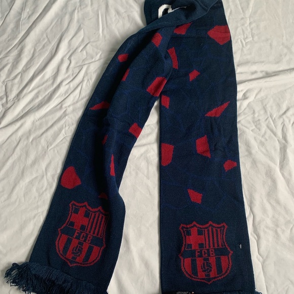 FC Barcelona Scarf - Picture 5 of 5